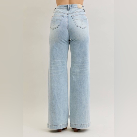 Judy Blue High Waist Retro Wide Criss-Cross Waistband Mild Destroy Jeans - Picture 9 of 10